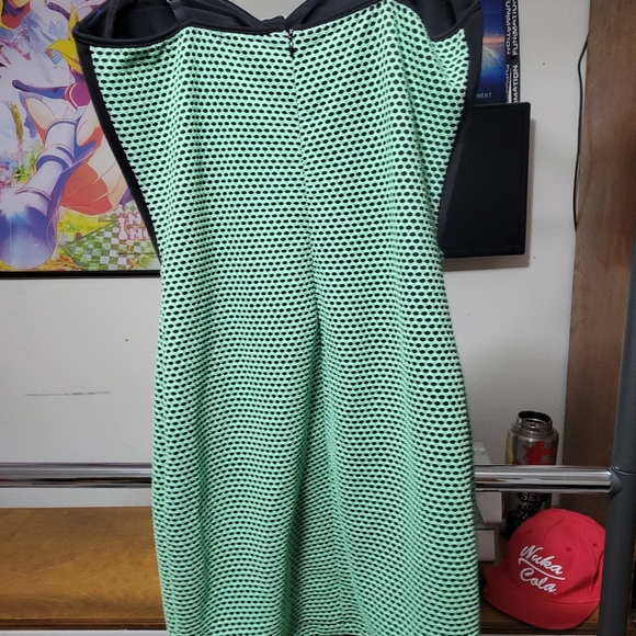 MYSTIC Neon Green and Black Dress - Picture 3 of 4